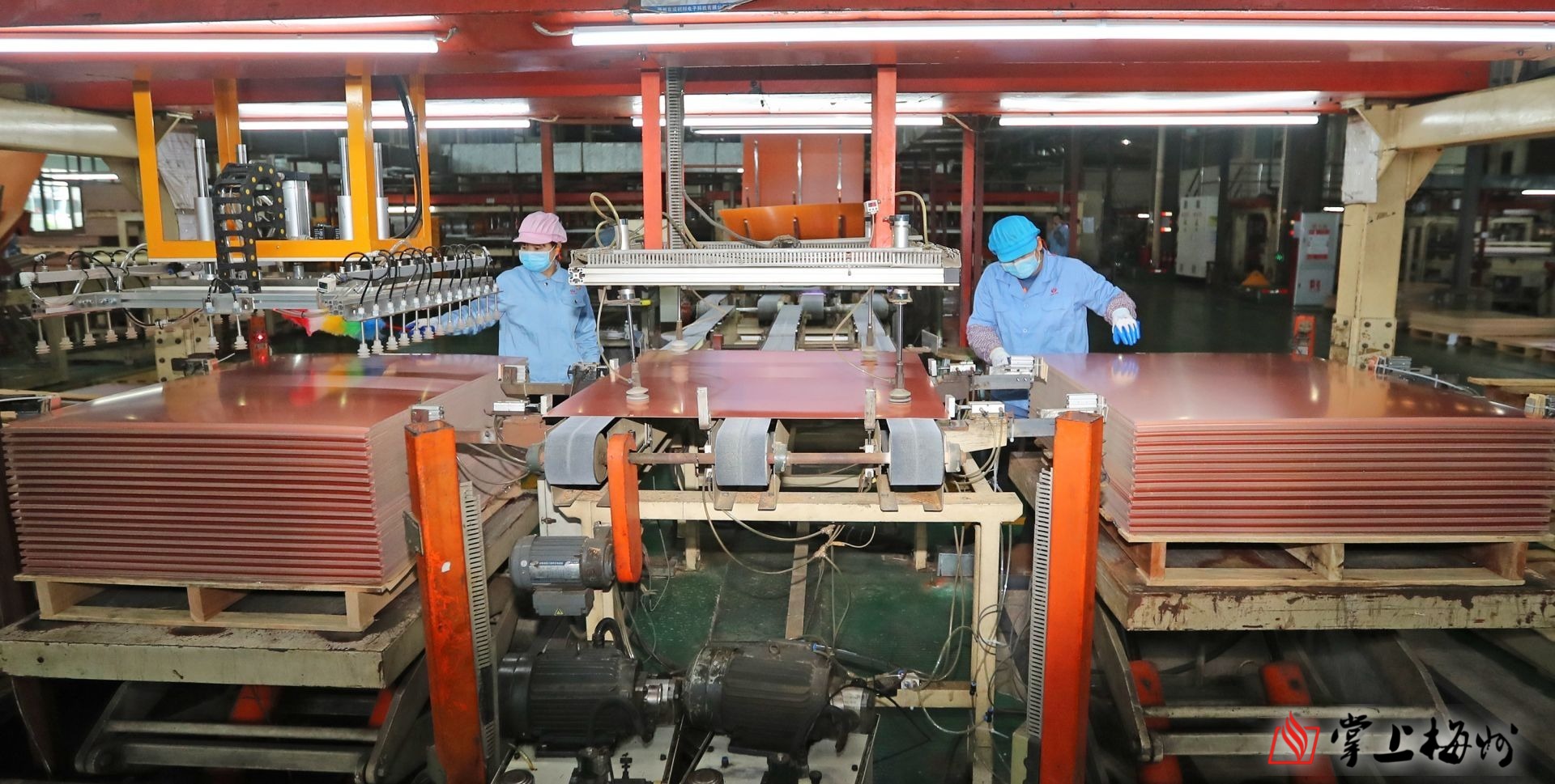 工業(yè)技改增產(chǎn)能 疫情之下“選客戶”！威利邦電子2021年產(chǎn)值突破10億元大關